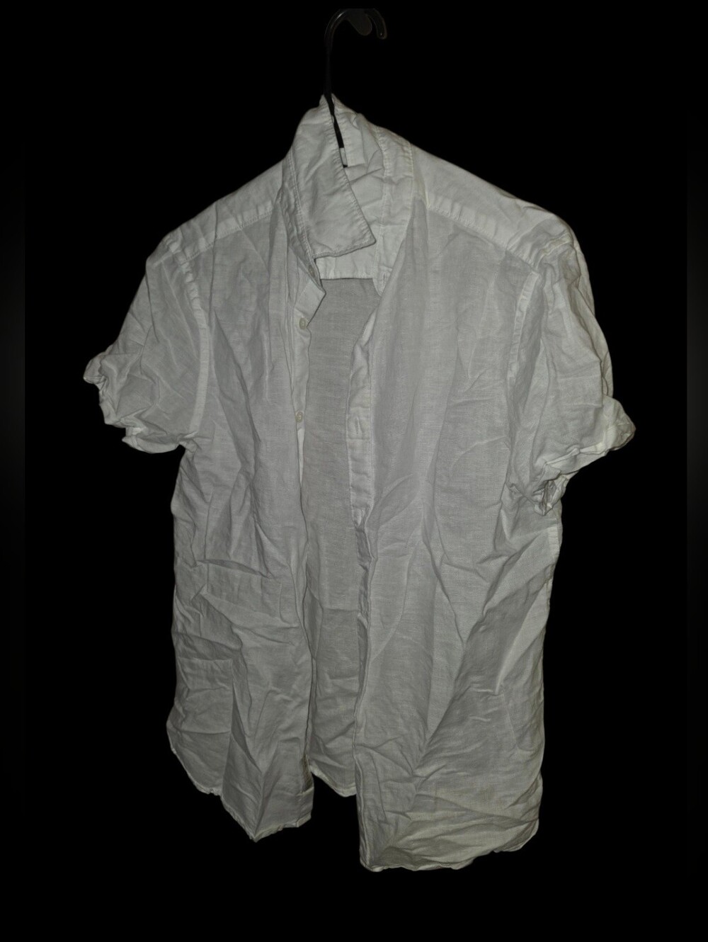 8/11/31. Mens Perry Ellis White Short-Sleeve Button-Down Shirt